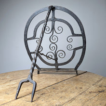 Load image into Gallery viewer, Irish Folk Art Harnen Stand