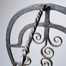 Load image into Gallery viewer, Irish Folk Art Harnen Stand