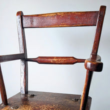 Load image into Gallery viewer, Primitive English Windsor Chair