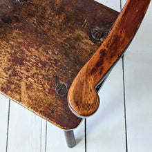 Load image into Gallery viewer, Primitive English Windsor Chair
