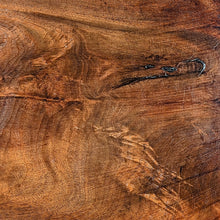 Load image into Gallery viewer, George III Piecrust Tripod Table