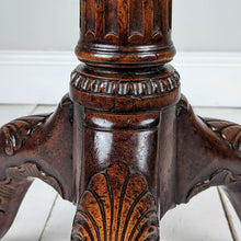 Load image into Gallery viewer, George III Piecrust Tripod Table