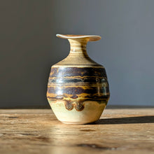 Load image into Gallery viewer, Mary Rich Studio Pottery
