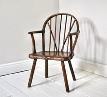 Load image into Gallery viewer, Hoop Back Forest Chair
